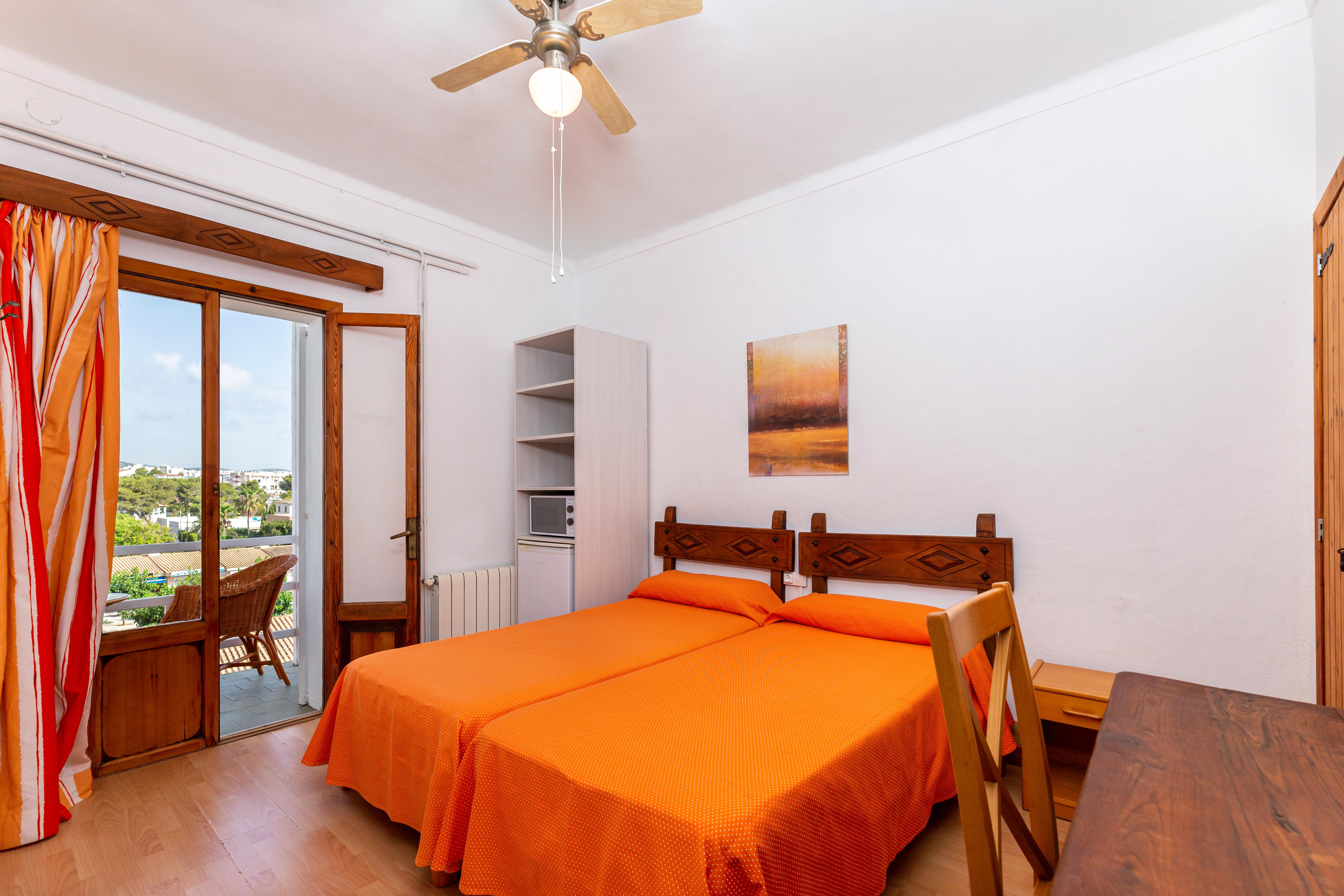 Hostal Residencia San Francisco Пуэрто-Колом Экстерьер фото