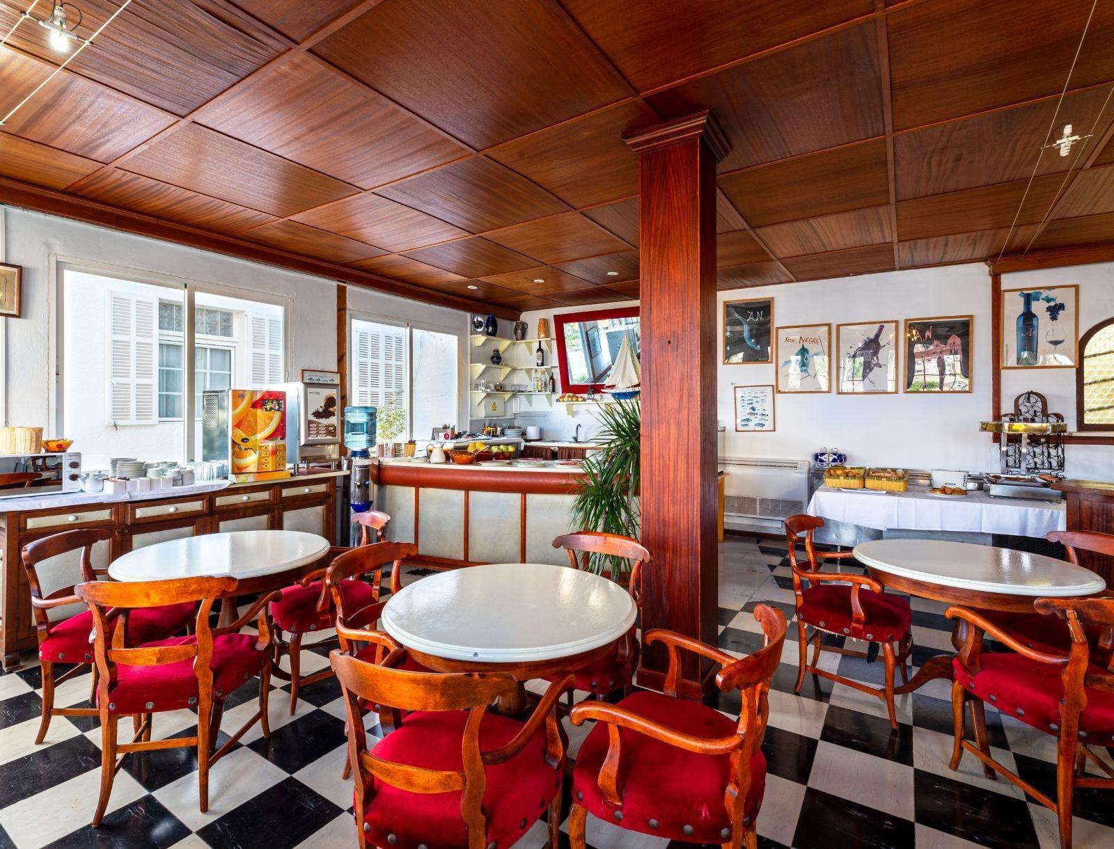 Hostal Residencia San Francisco Пуэрто-Колом Экстерьер фото
